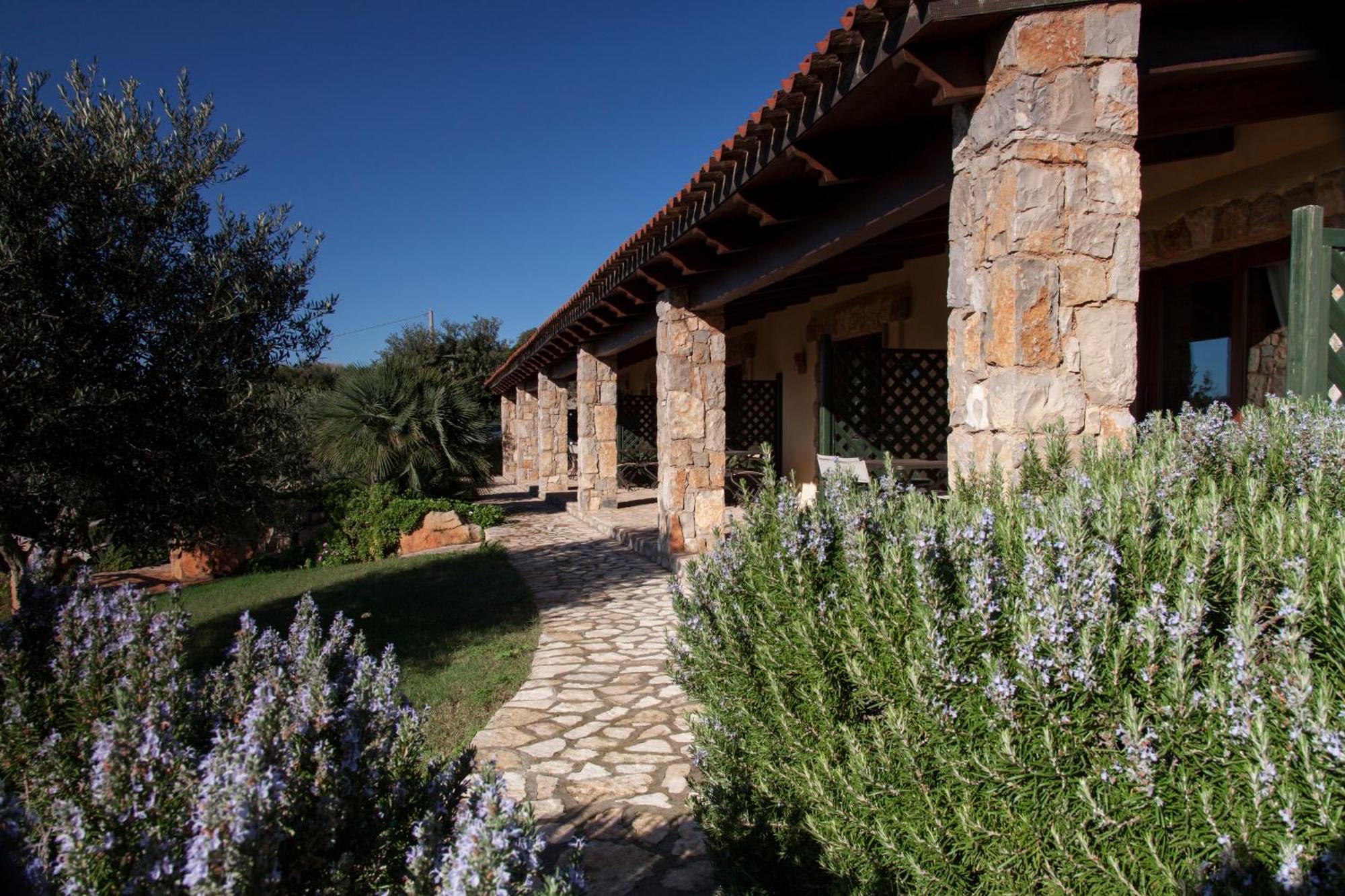 Agri Resort San Giuliano 圣塔·马里亚·迪·帕尔玛 外观 照片